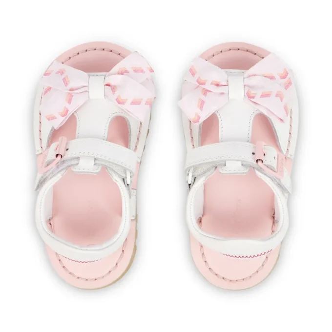 Kick Sandal für kleine Mädchen aus Leder, weiß Kick Sandal für kleine Mädchen aus Leder, weiß