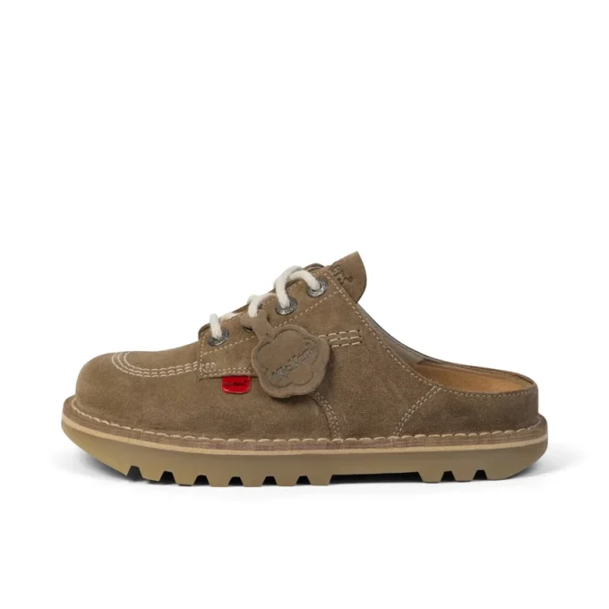 Unisex-Kick Mule für Erwachsene in Taupe Unisex-Kick Mule für Erwachsene in Taupe